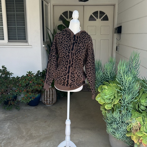 SER.O.YA Emmet Hoodie - Picture 5 of 13